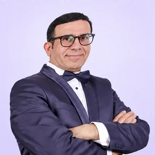استاد رضا حسینی یکتا، مدرس علوم و فنون ادبی و فارسی و ادبیات